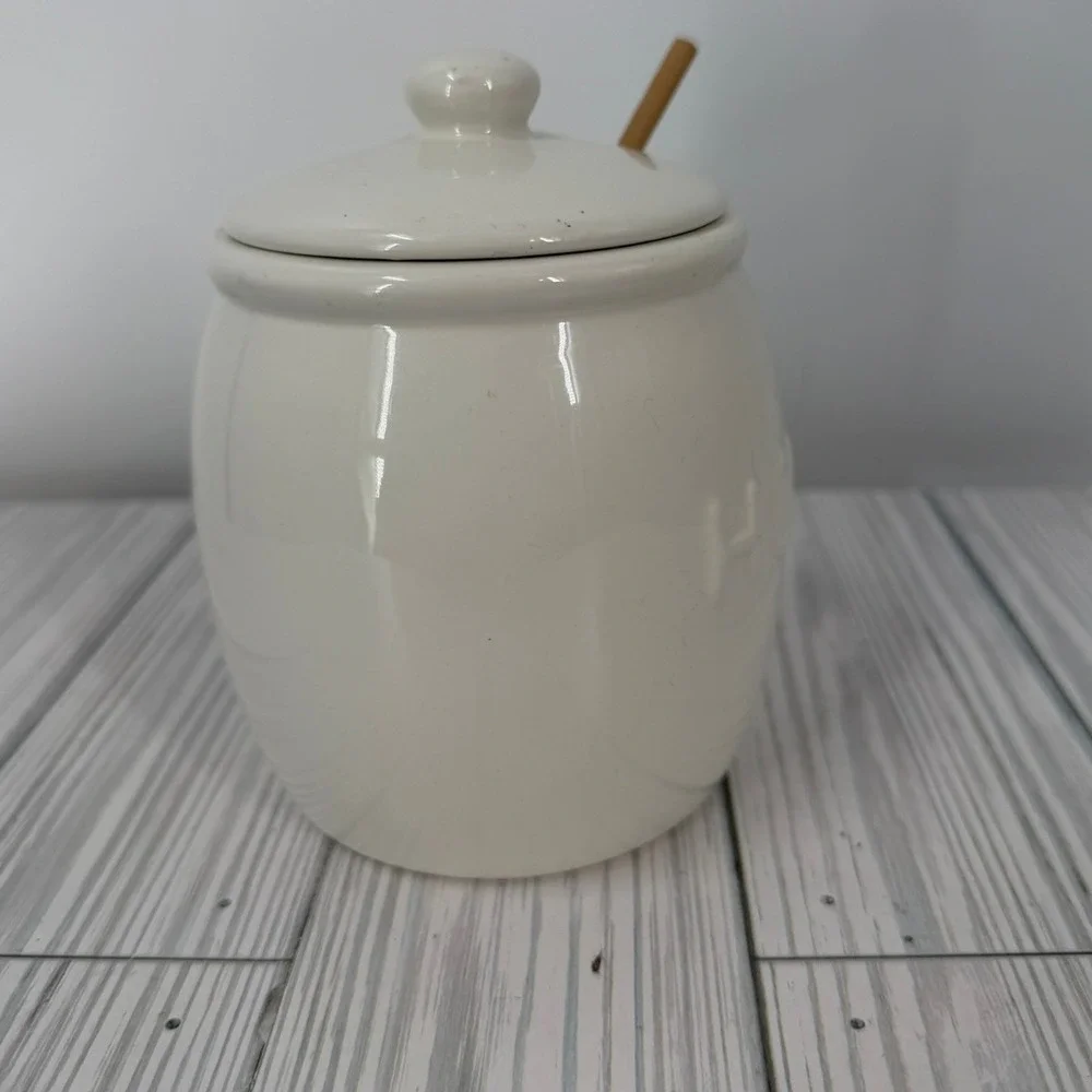 Sur La Table White Ceramic Honey Pot Jar Wooden Dipper and Lid Embossed Honey‎